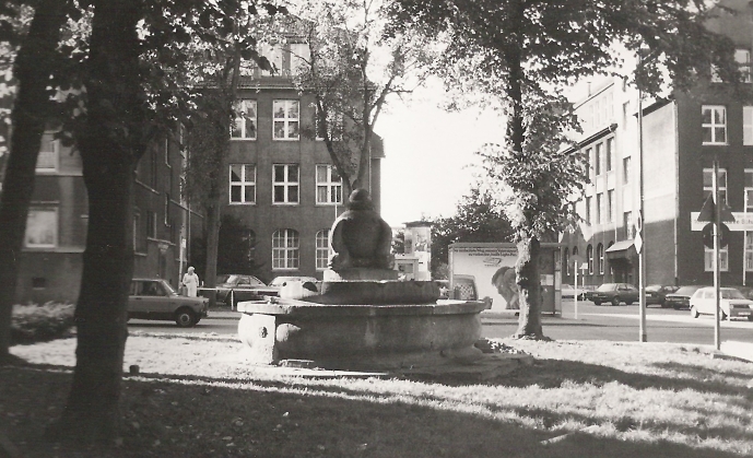 Brunnen an der Apostelkirche, Quelle: Walter Wandtke